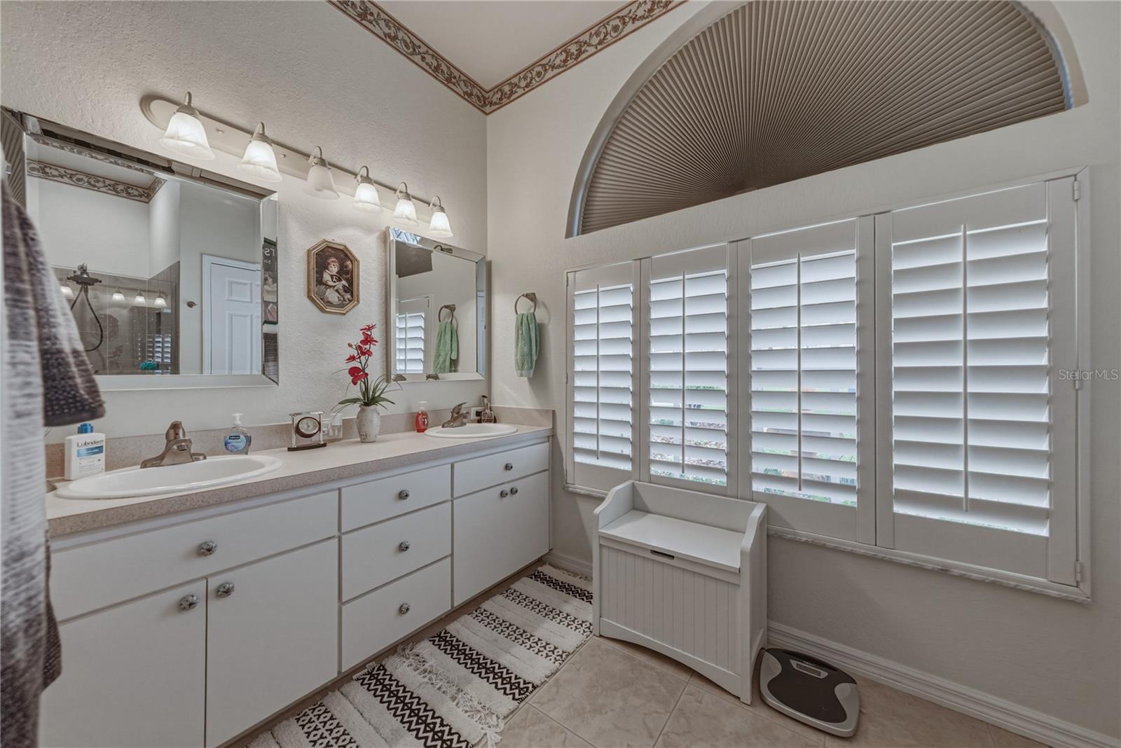 12215 WOODLANDS CIR, DADE CITY, FL — photo 34