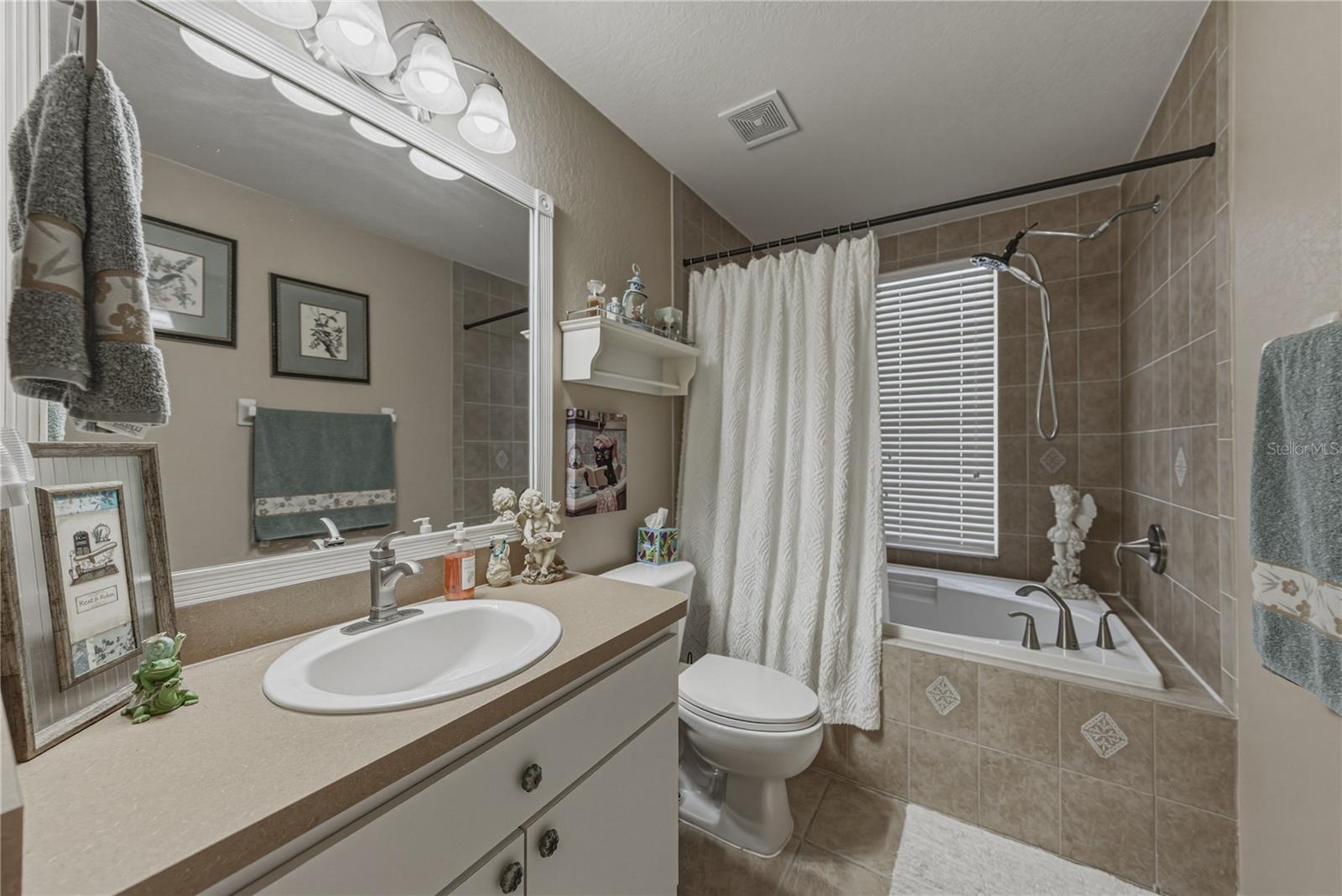 12215 WOODLANDS CIR, DADE CITY, FL — photo 39