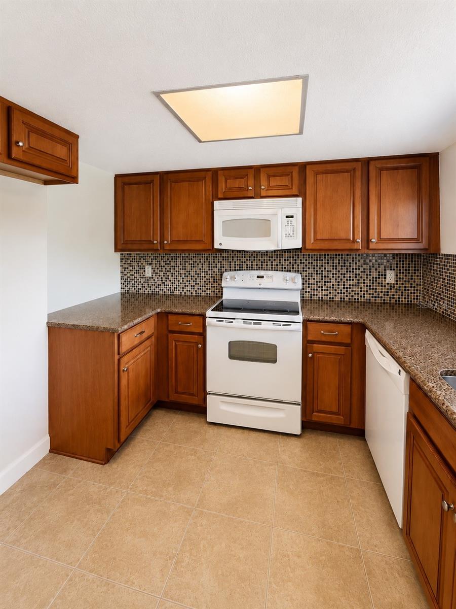 1054 LOTUS COVE CT #633, ALTAMONTE SPRINGS, FL — photo 23