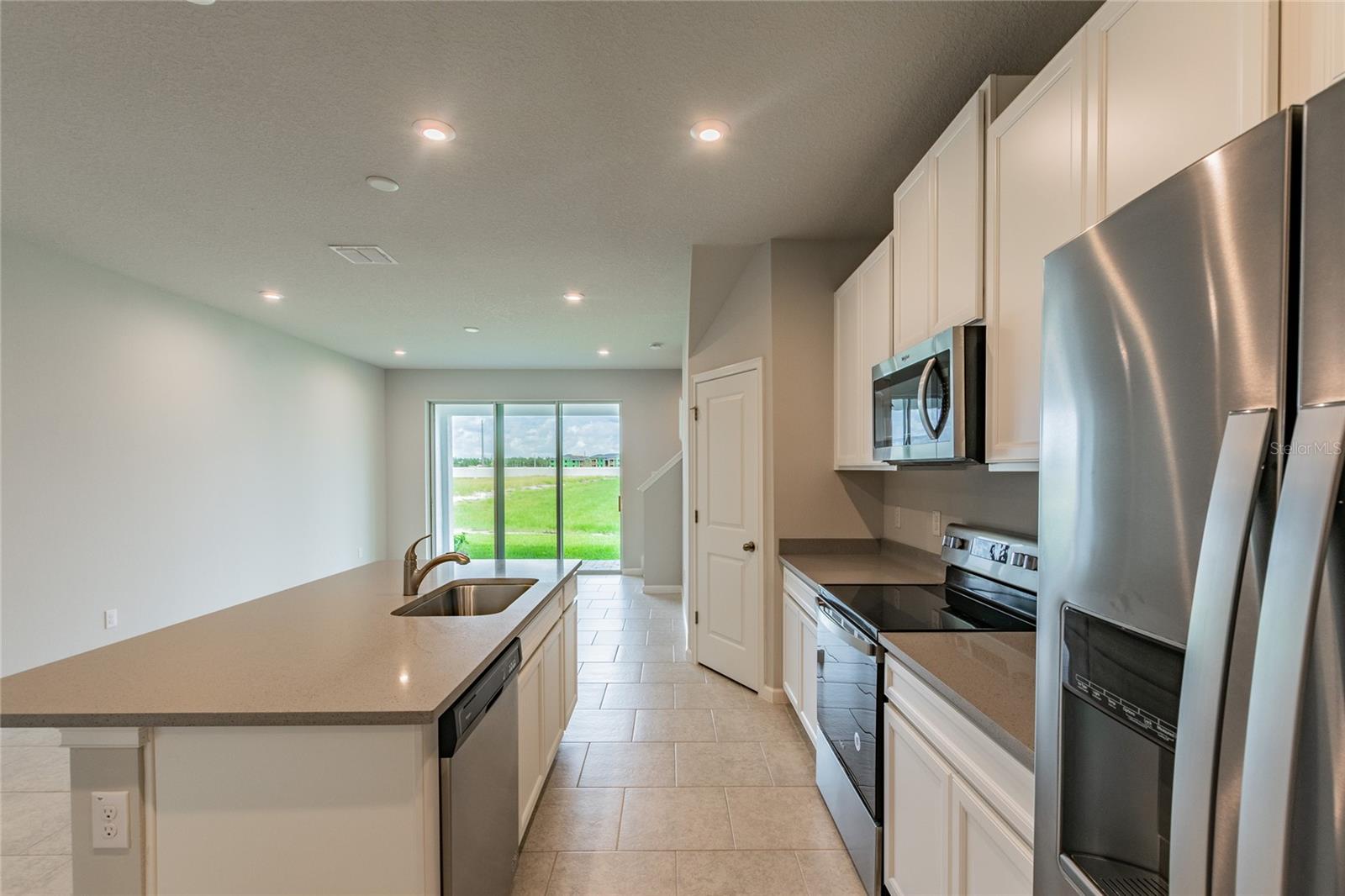 19309 BLUE POND DR, LUTZ, FL — photo 5