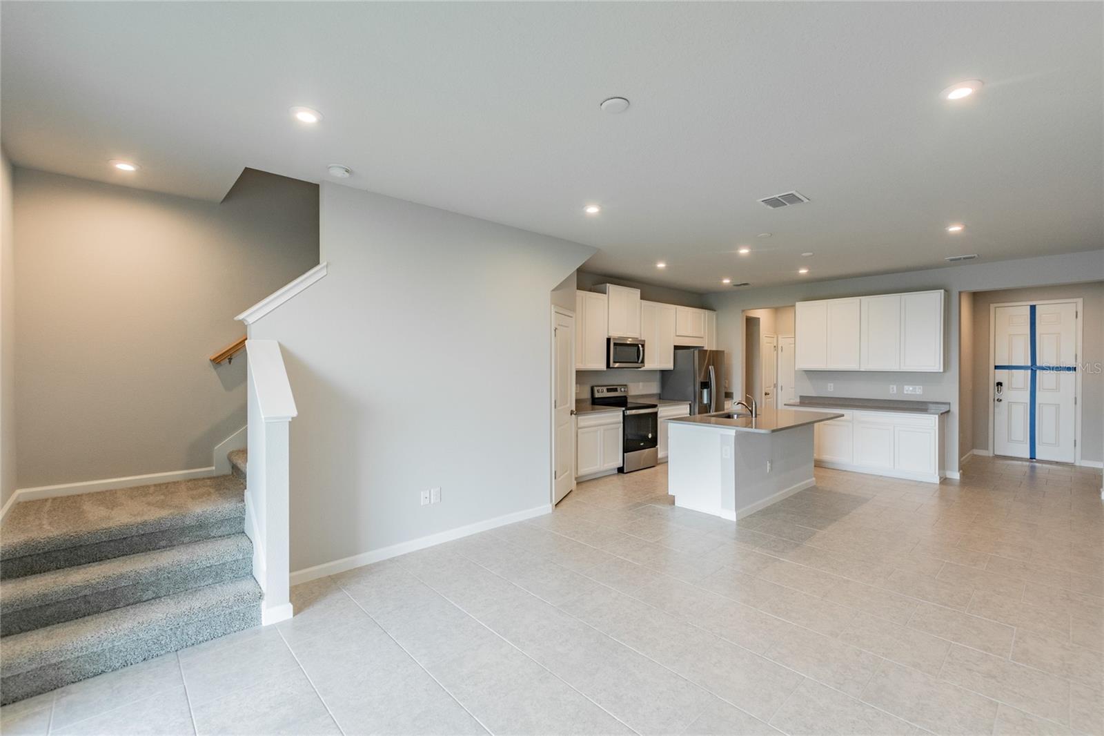 19309 BLUE POND DR, LUTZ, FL — photo 11