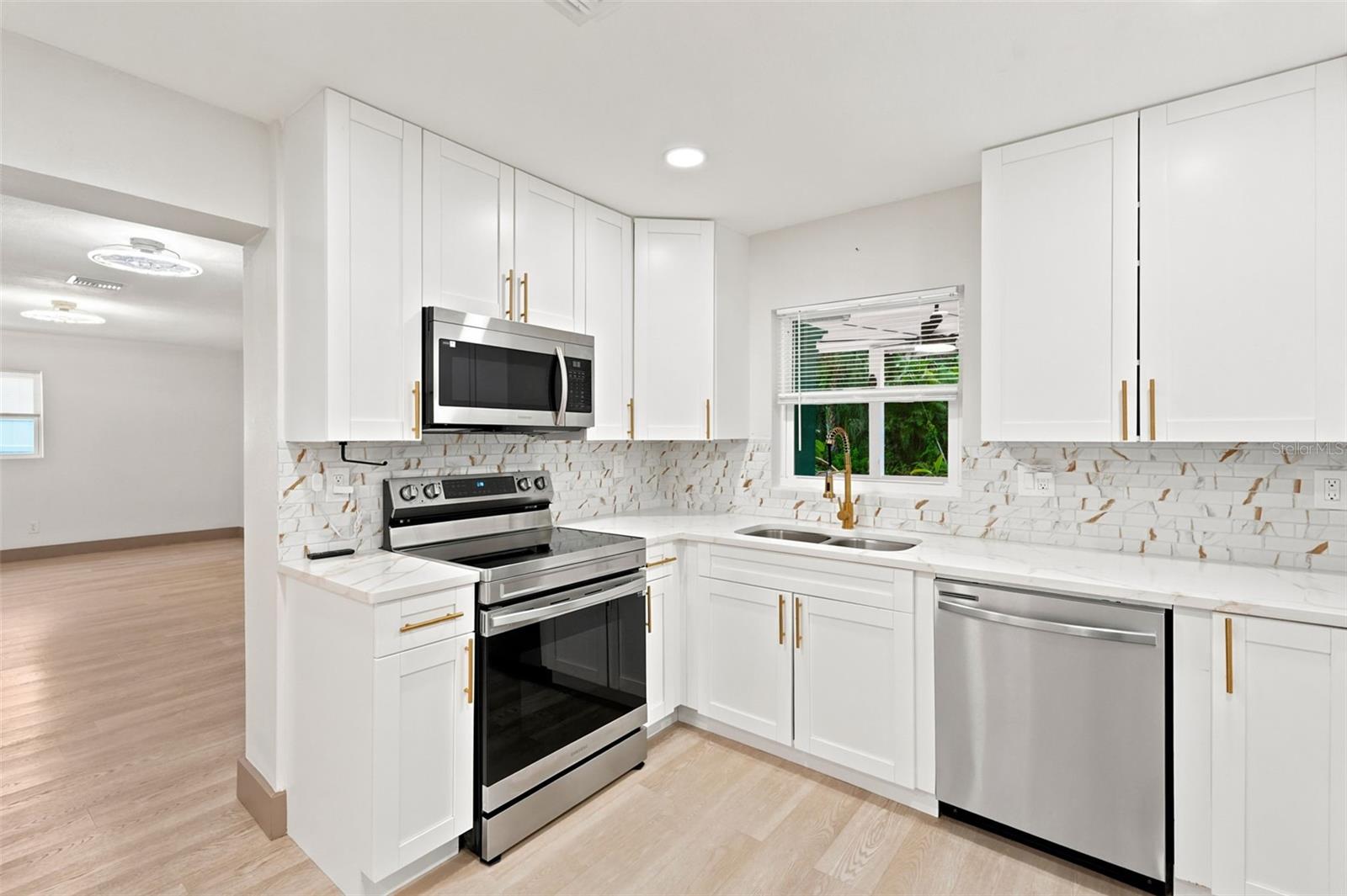 6691 56TH AVE N, ST PETERSBURG, FL — photo 9