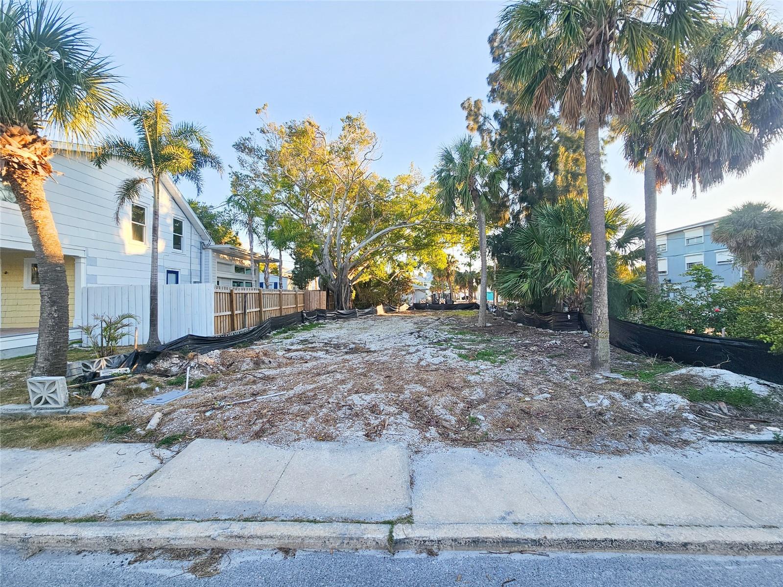 110 4TH AVE, ST PETE BEACH, FL — photo 4