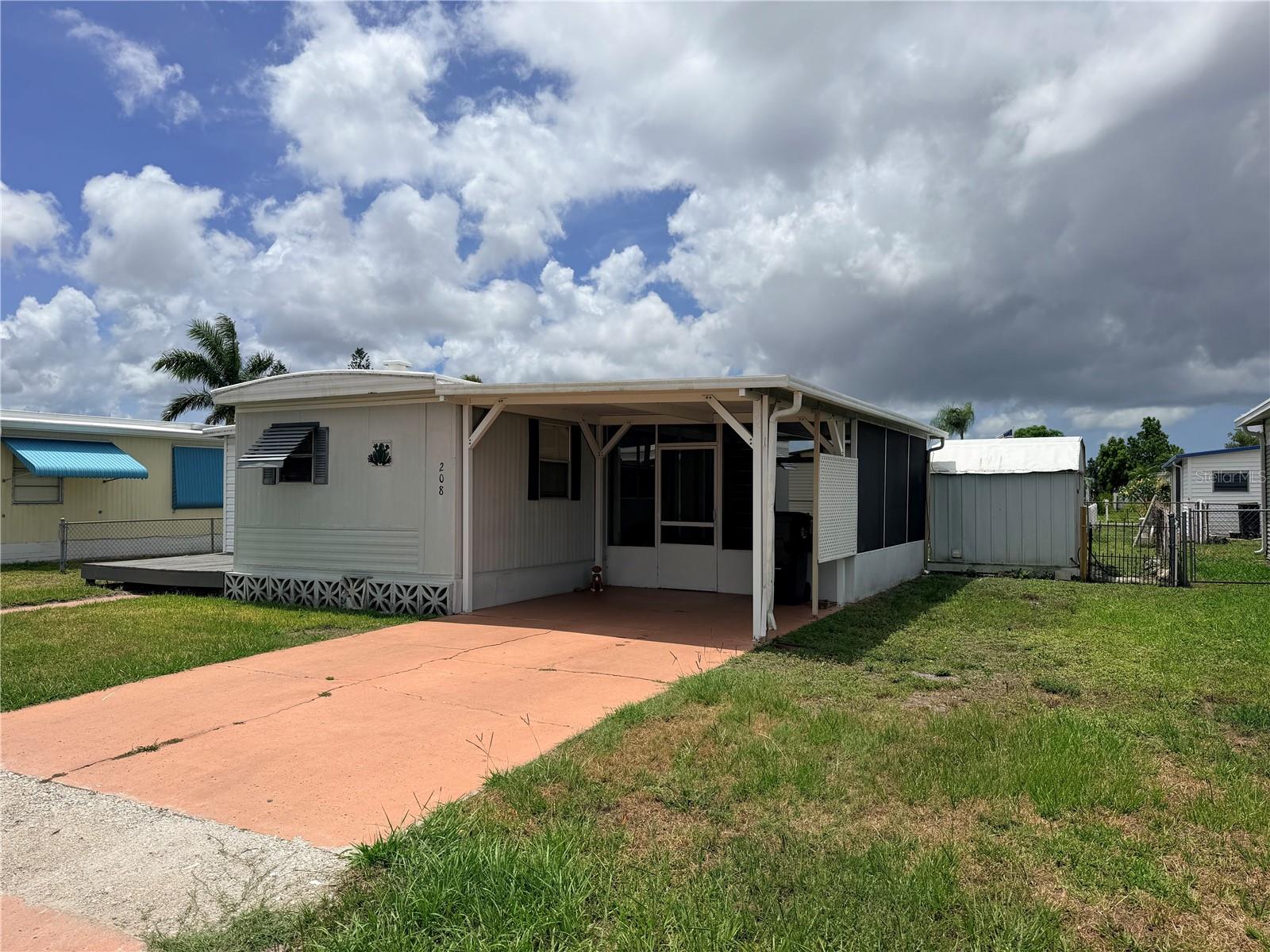 208 50TH AVENUE DR E, BRADENTON, FL — photo 2