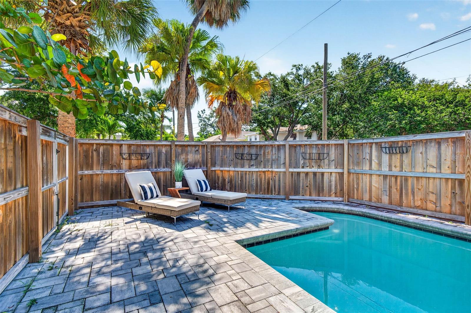 1330 CHERRY ST NE, ST PETERSBURG, FL — photo 41