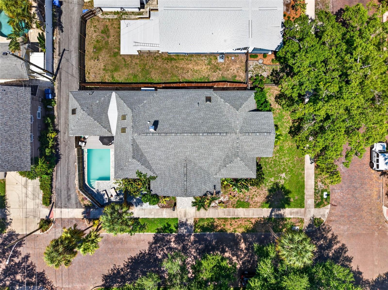 1330 CHERRY ST NE, ST PETERSBURG, FL — photo 43