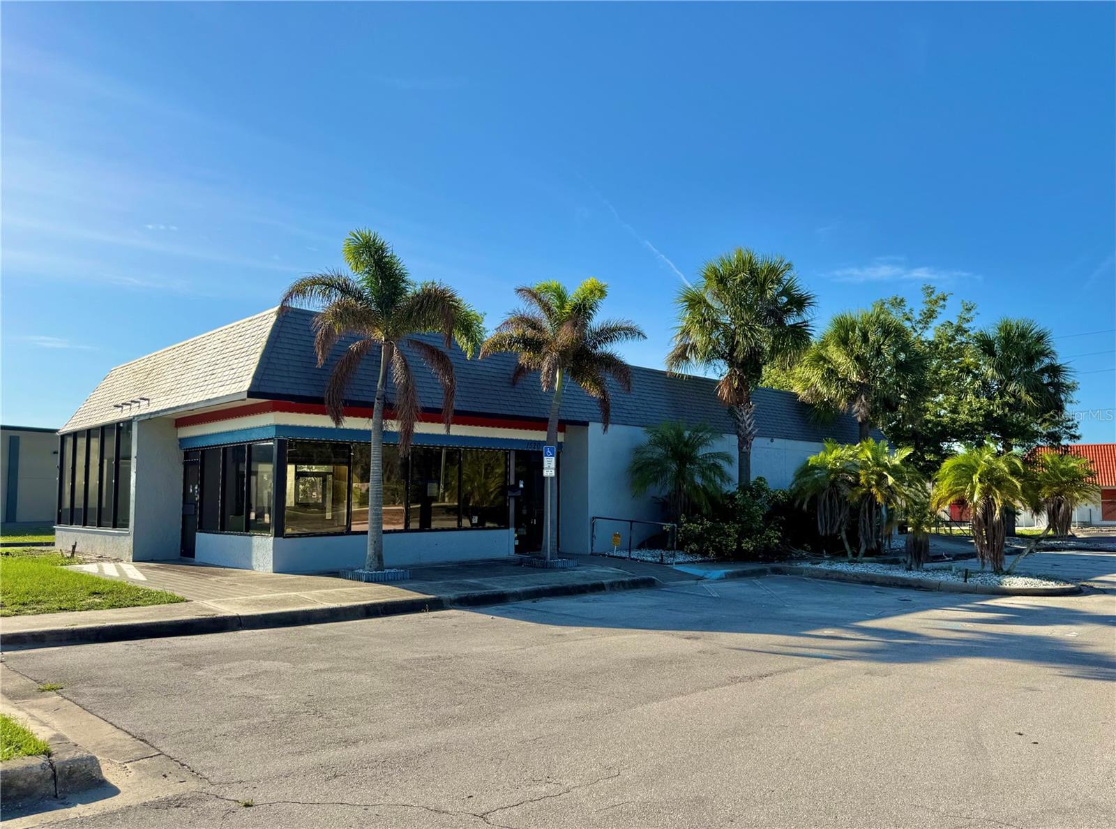 1520 LAKEVIEW DR, SEBRING, FL — photo 2