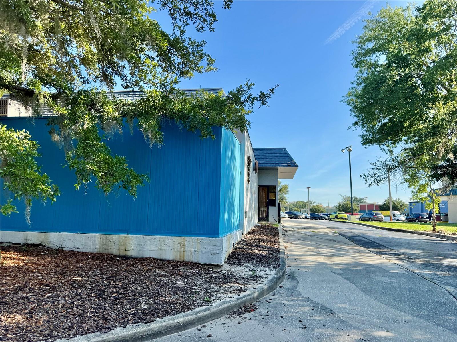 1520 LAKEVIEW DR, SEBRING, FL — photo 4