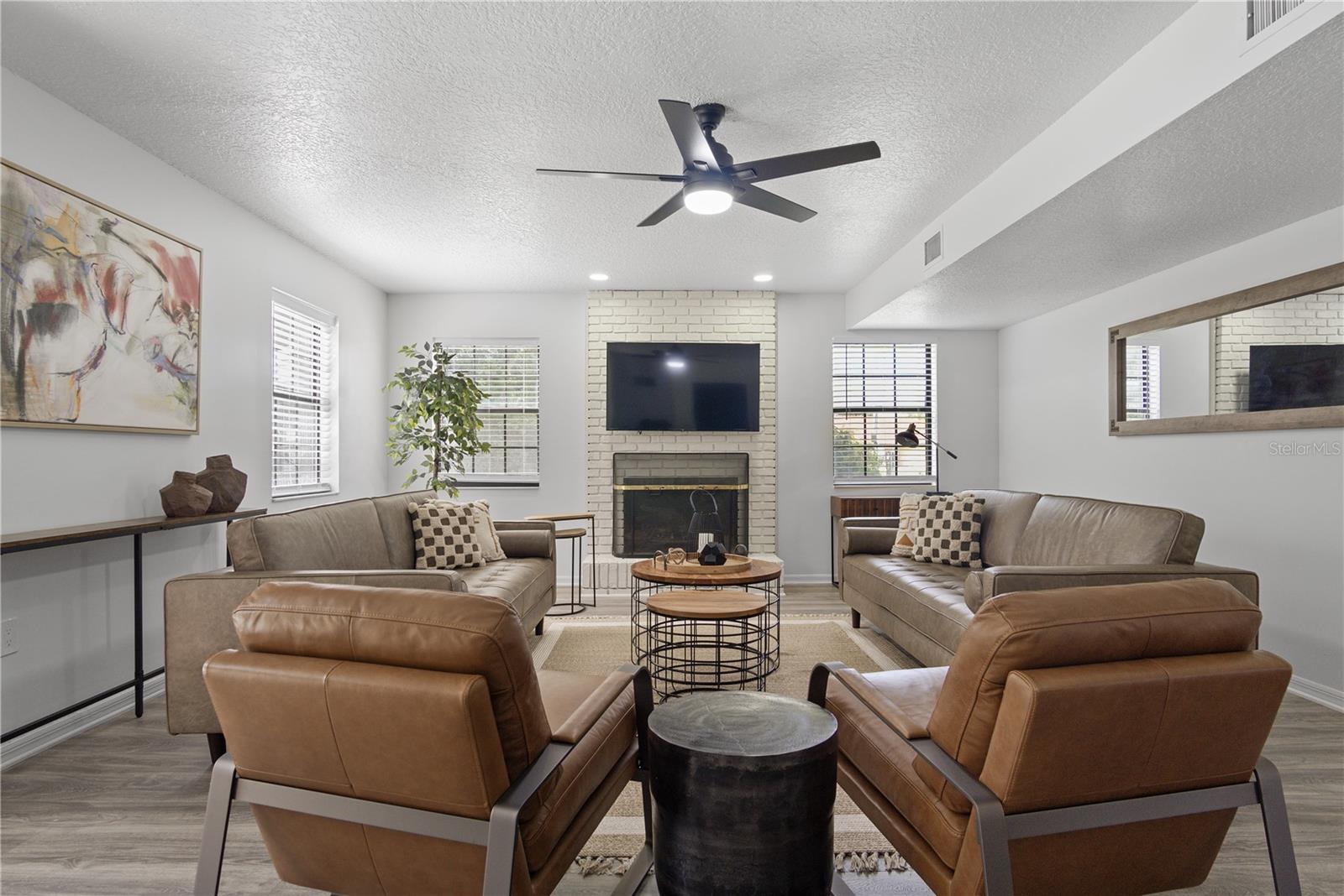 2540 ALBANY DR, KISSIMMEE, FL — photo 34
