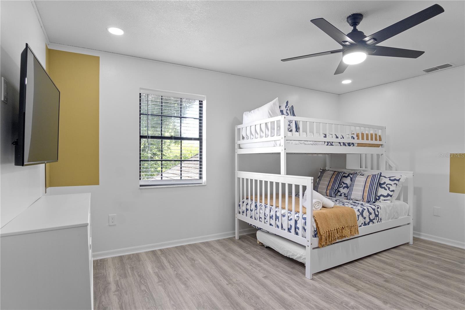 2540 ALBANY DR, KISSIMMEE, FL — photo 39