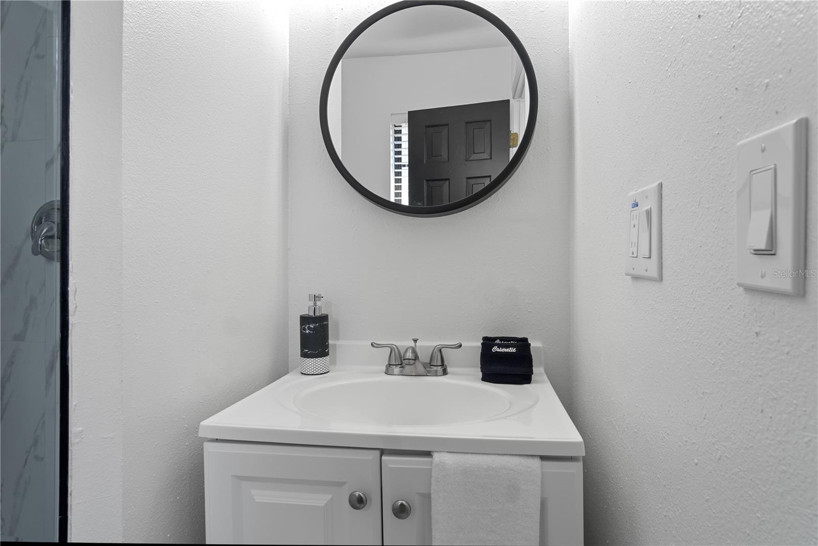 2540 ALBANY DR, KISSIMMEE, FL — photo 49