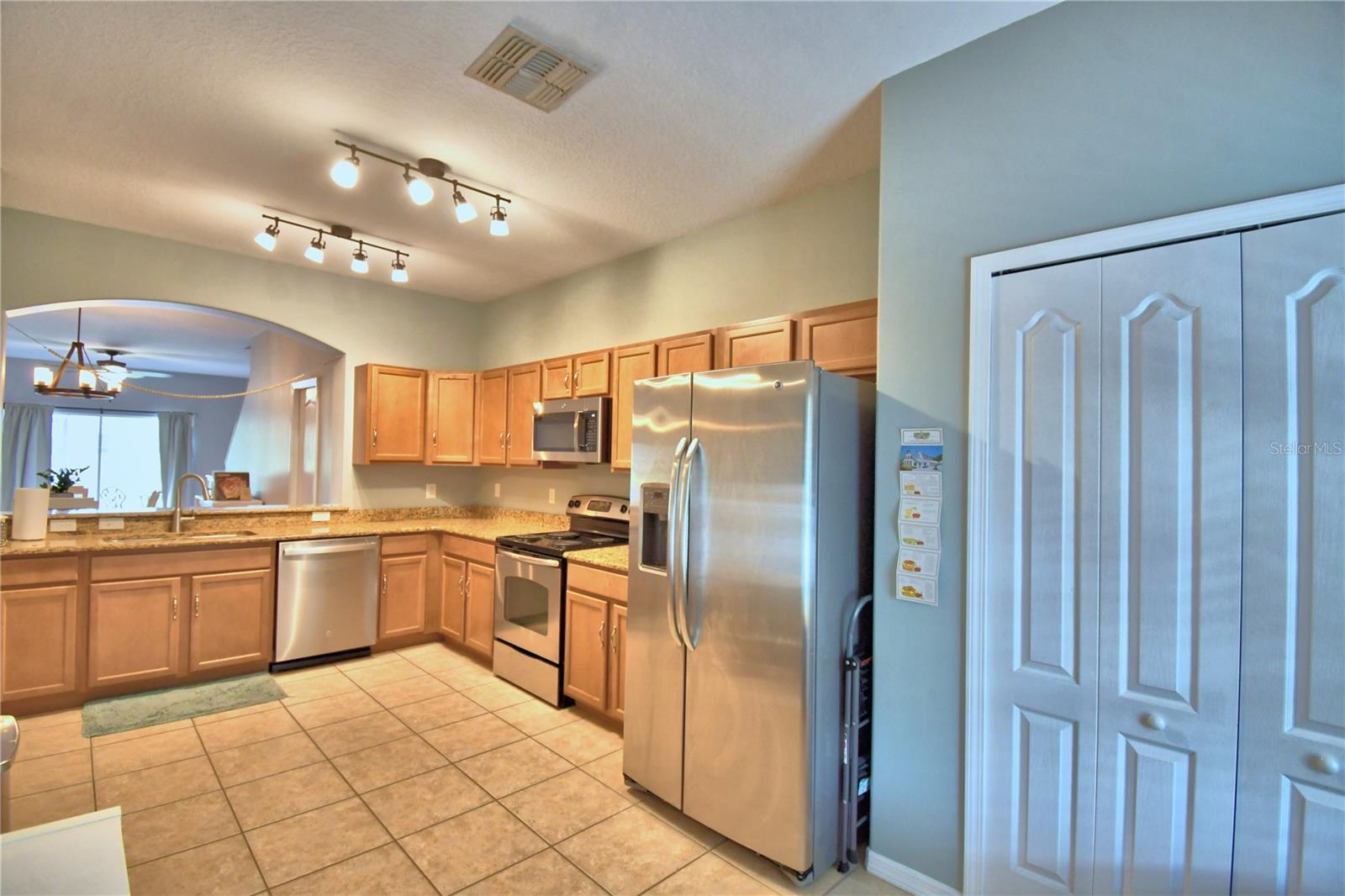 4086 WINDING VINE, LAKELAND, FL — photo 8