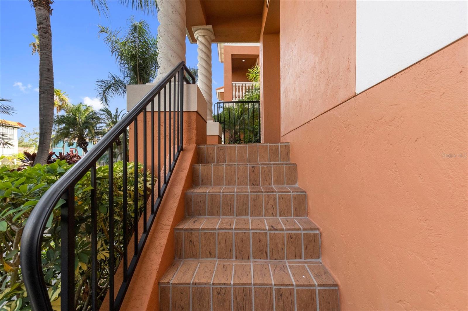 905 VILLA VENICIA WAY, TAMPA, FL — photo 5