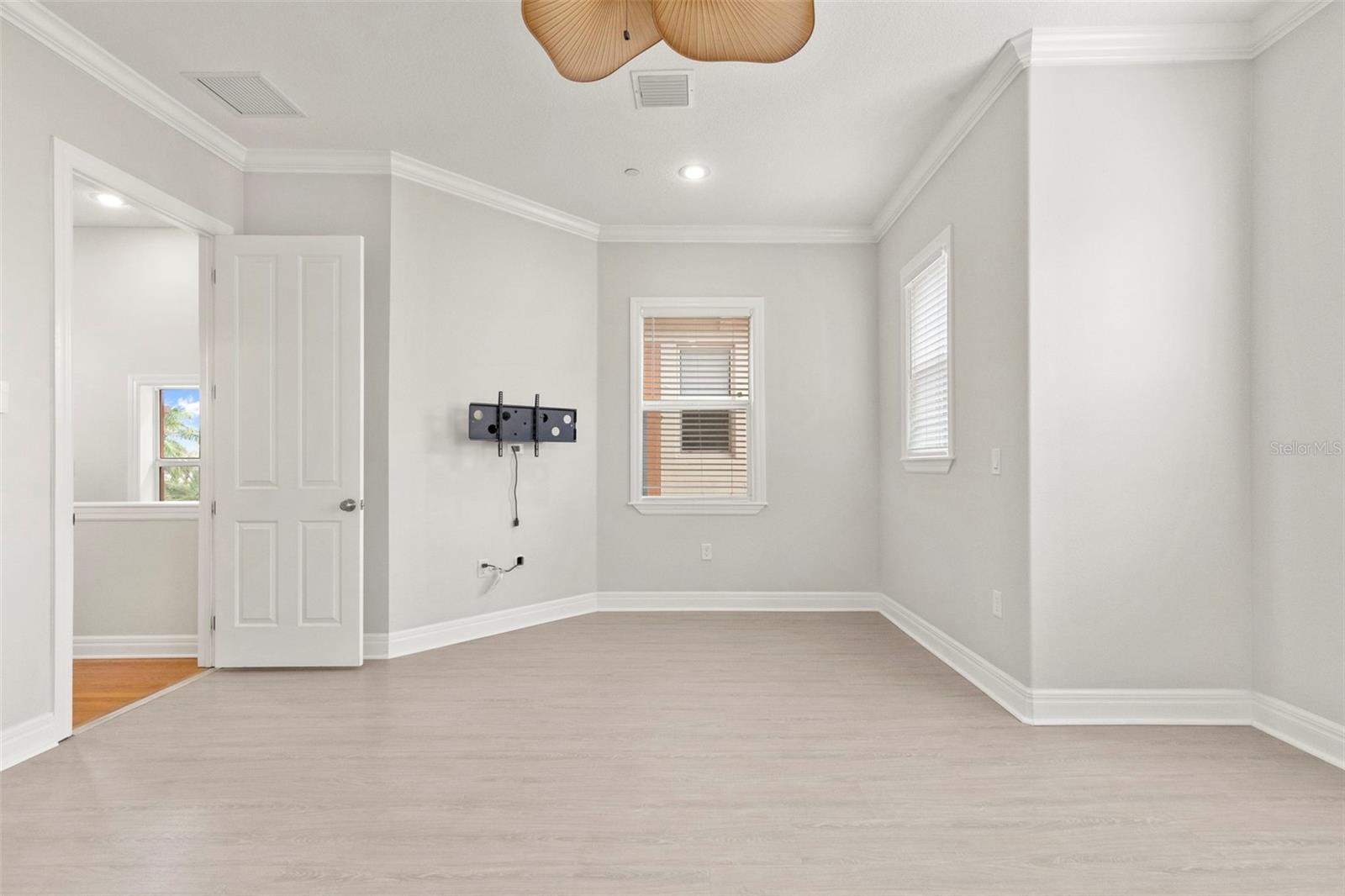 905 VILLA VENICIA WAY, TAMPA, FL — photo 25