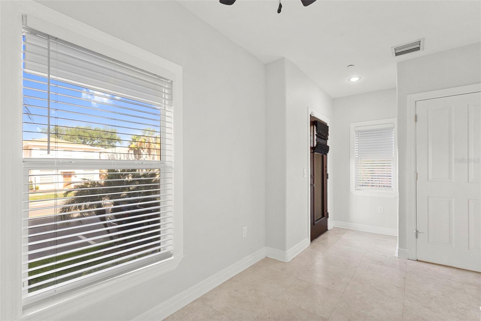 905 VILLA VENICIA WAY, TAMPA, FL — photo 42