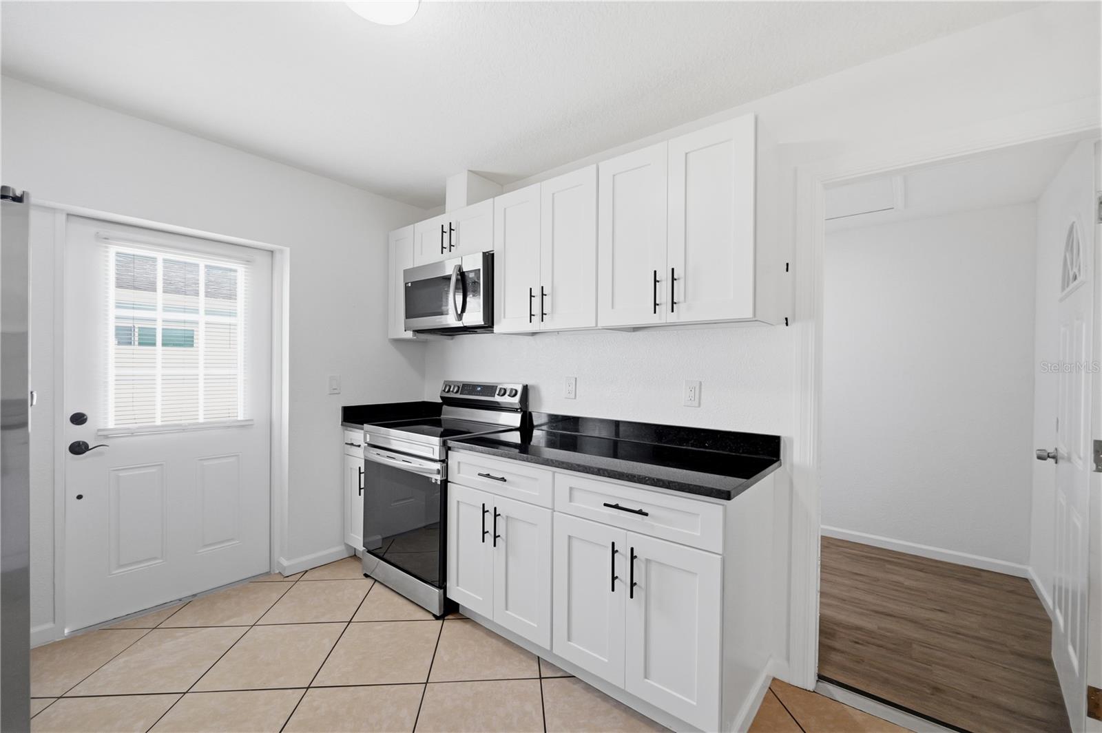 1514 BURNING TREE LN, BRANDON, FL — photo 4