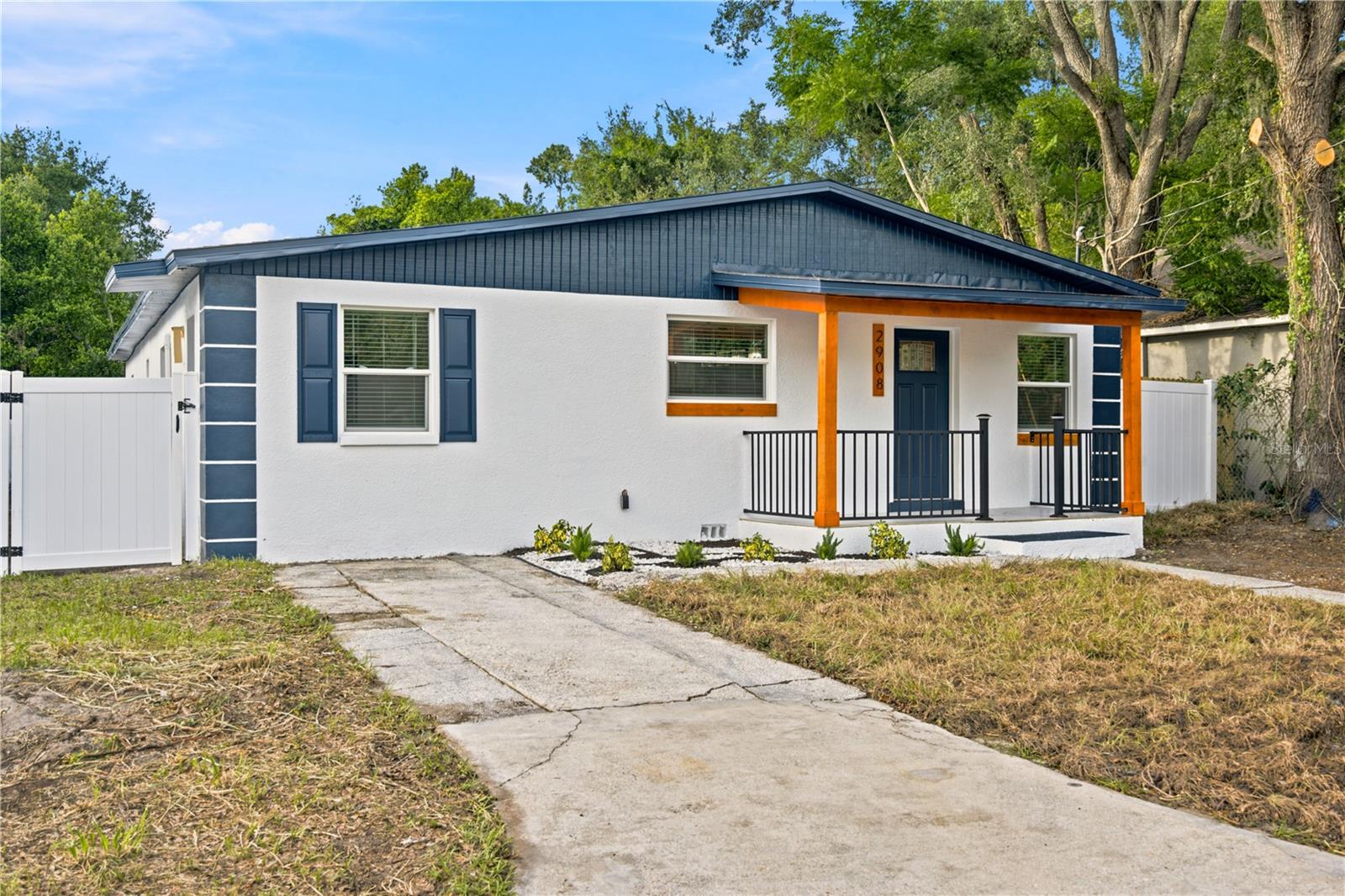 2908 E 26TH AVE, TAMPA, FL — photo 2