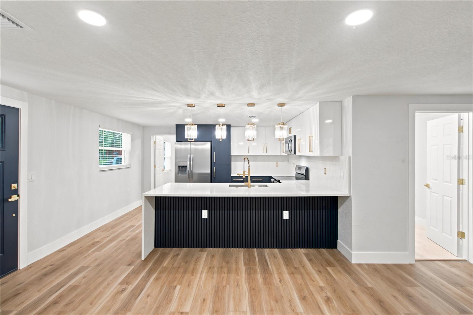 2908 E 26TH AVE, TAMPA, FL — photo 9