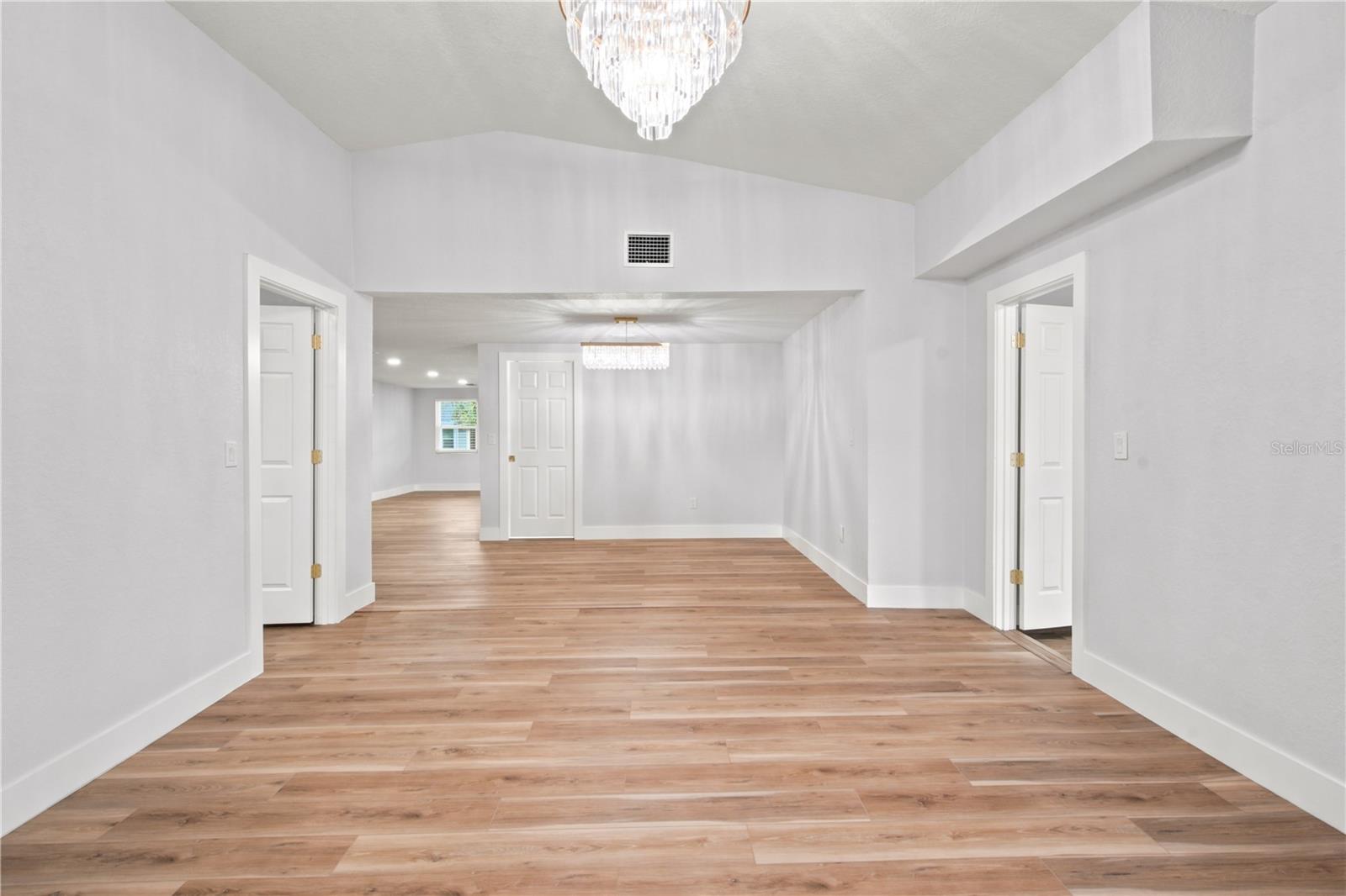2908 E 26TH AVE, TAMPA, FL — photo 23