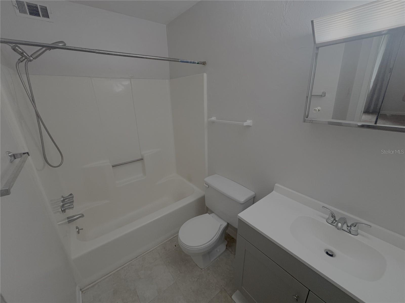 81 SE 16TH AVE #D-103, GAINESVILLE, FL — photo 6