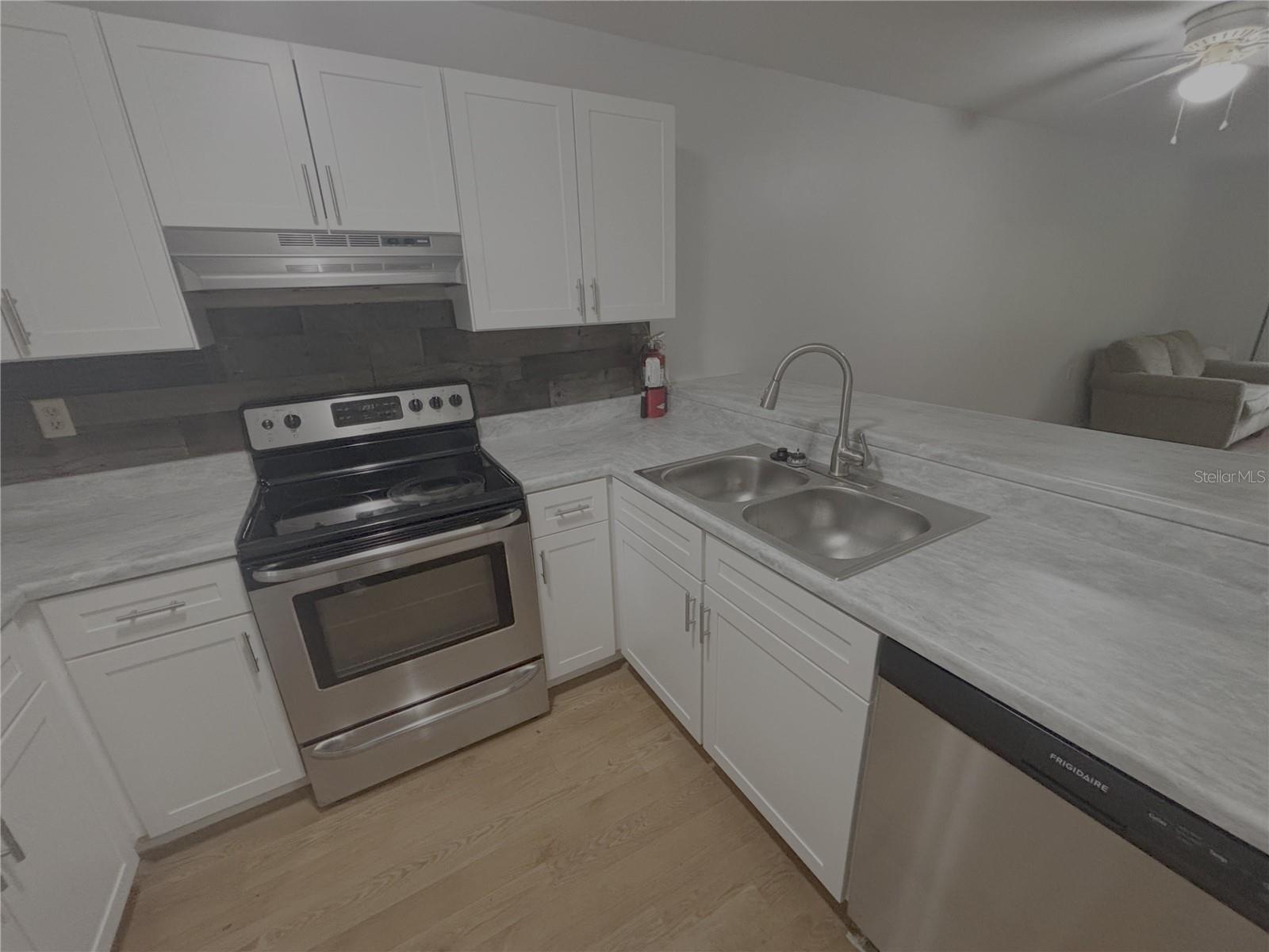81 SE 16TH AVE #D-103, GAINESVILLE, FL — photo 9