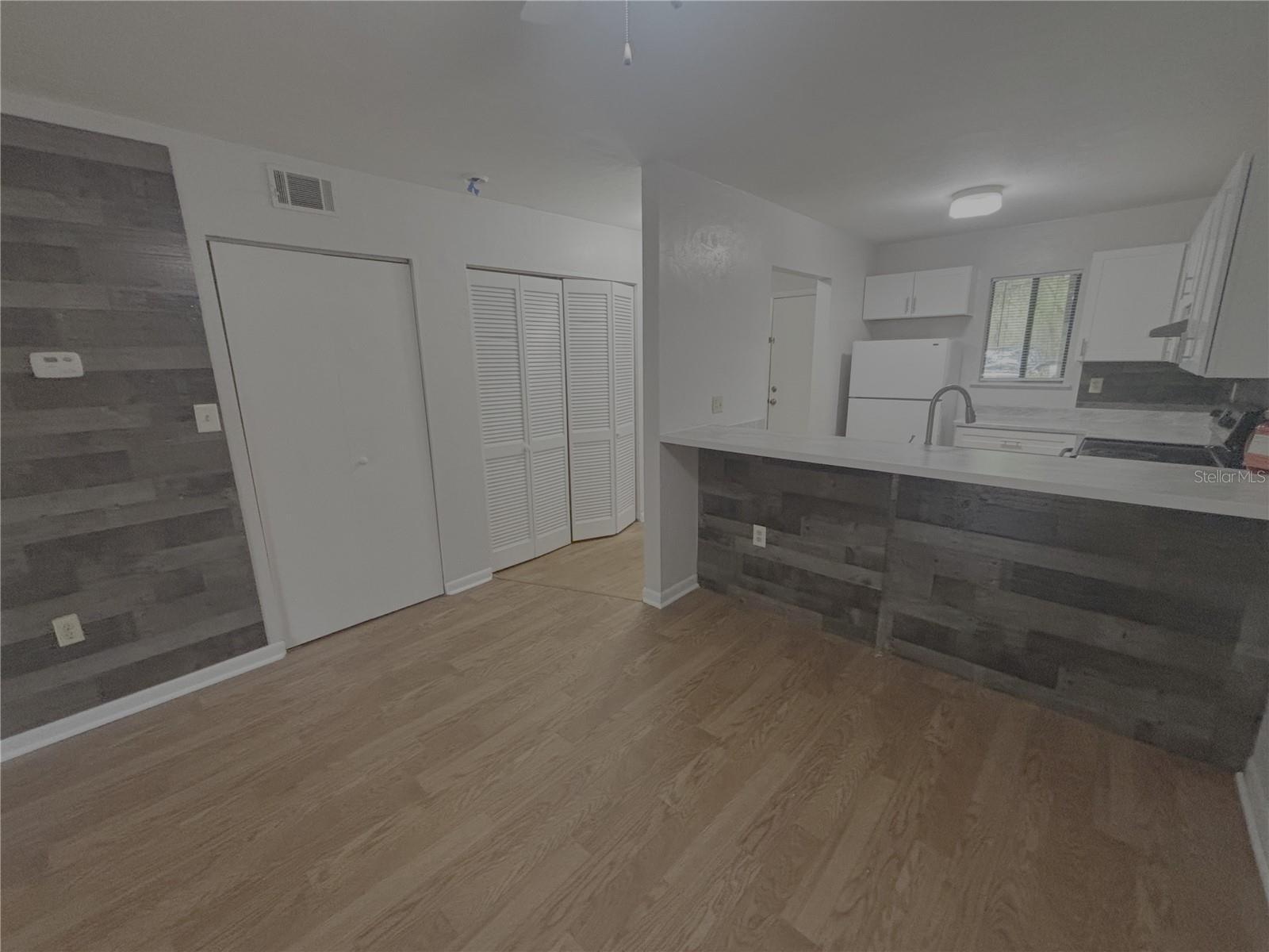 81 SE 16TH AVE #D-103, GAINESVILLE, FL — photo 11