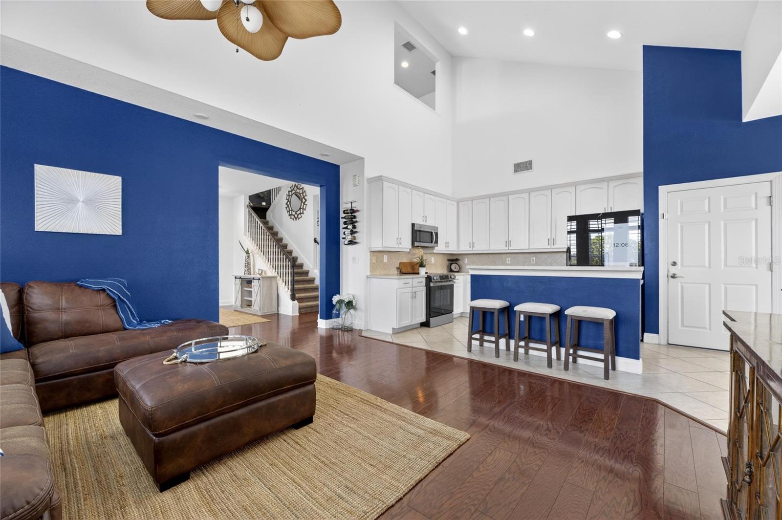 5536 LUMINAR POINTE LN, APOLLO BEACH, FL — photo 17