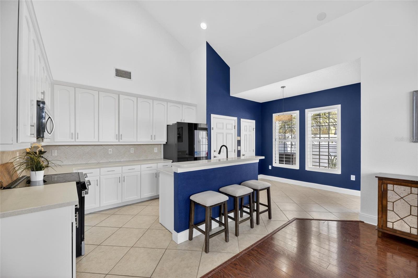 5536 LUMINAR POINTE LN, APOLLO BEACH, FL — photo 19