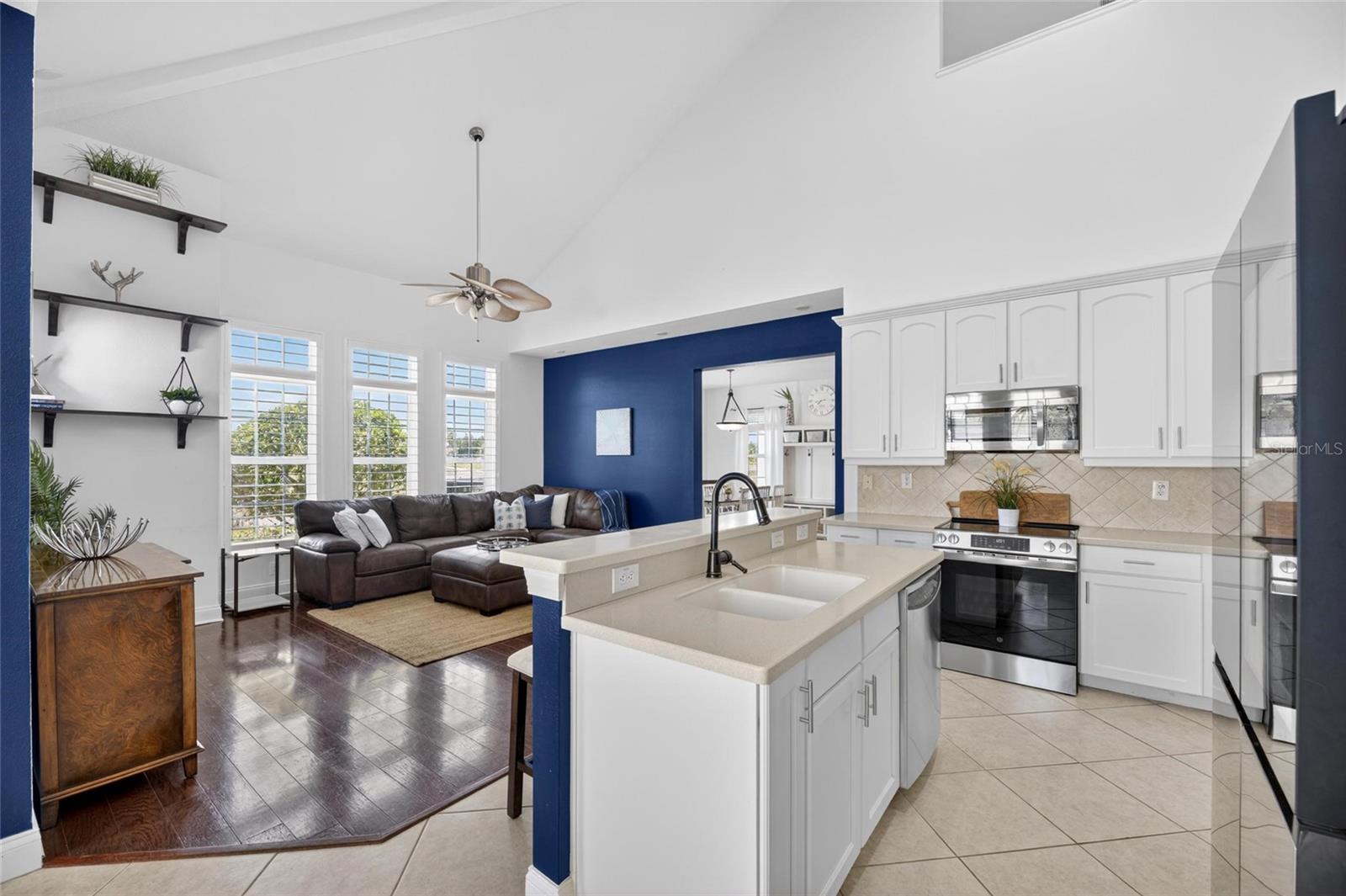 5536 LUMINAR POINTE LN, APOLLO BEACH, FL — photo 23