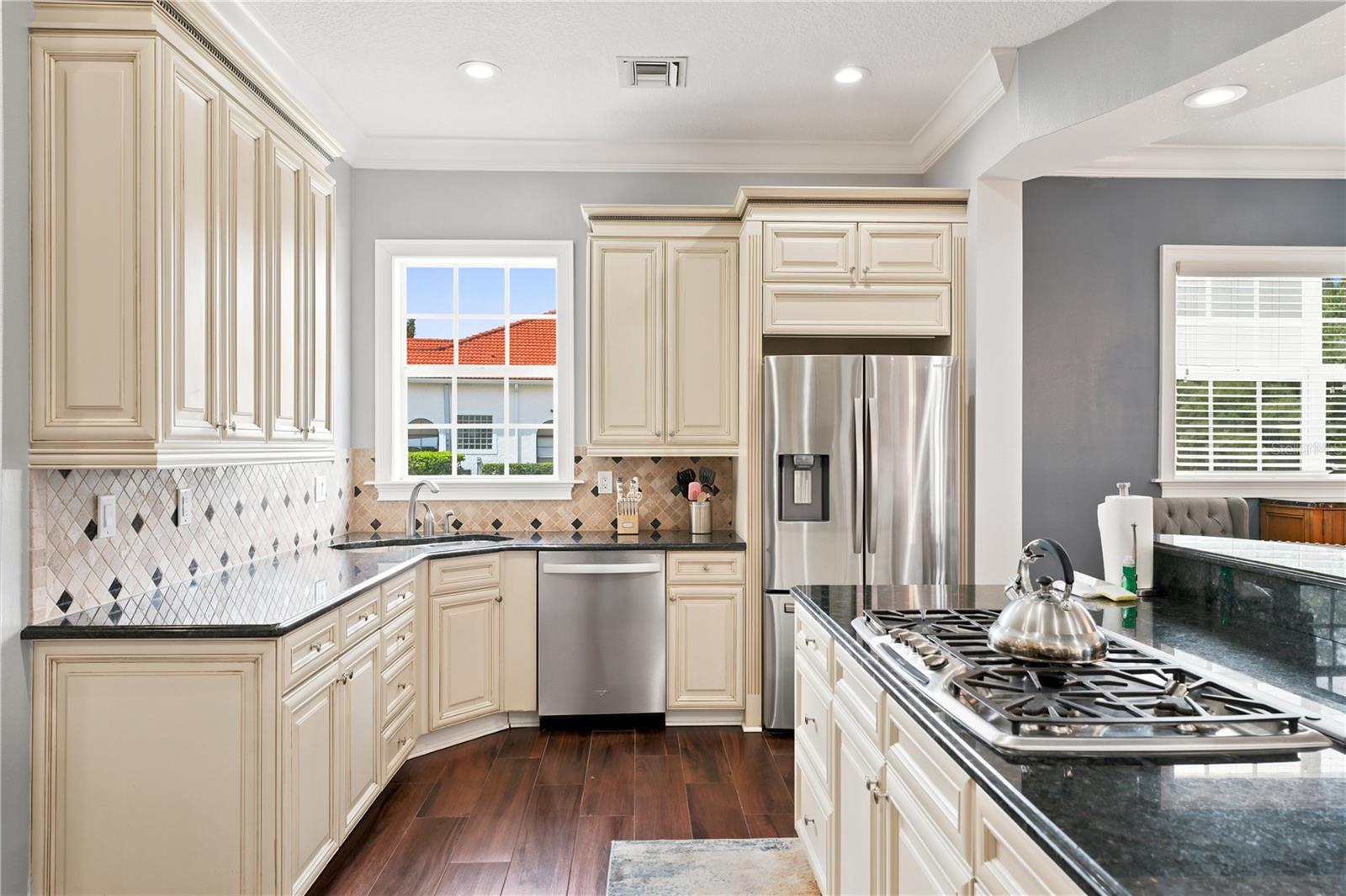 7481 GATHERING LOOP, REUNION, FL — photo 9