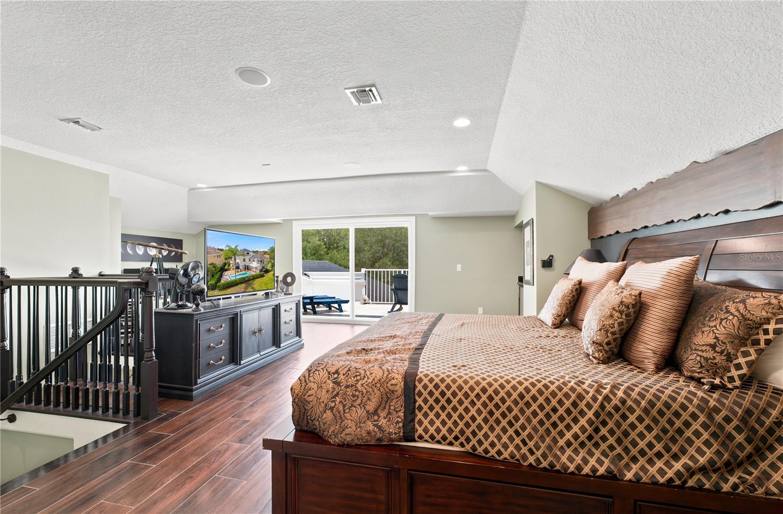 7481 GATHERING LOOP, REUNION, FL — photo 45