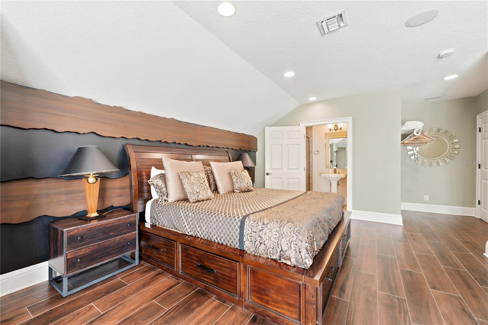 7481 GATHERING LOOP, REUNION, FL — photo 48