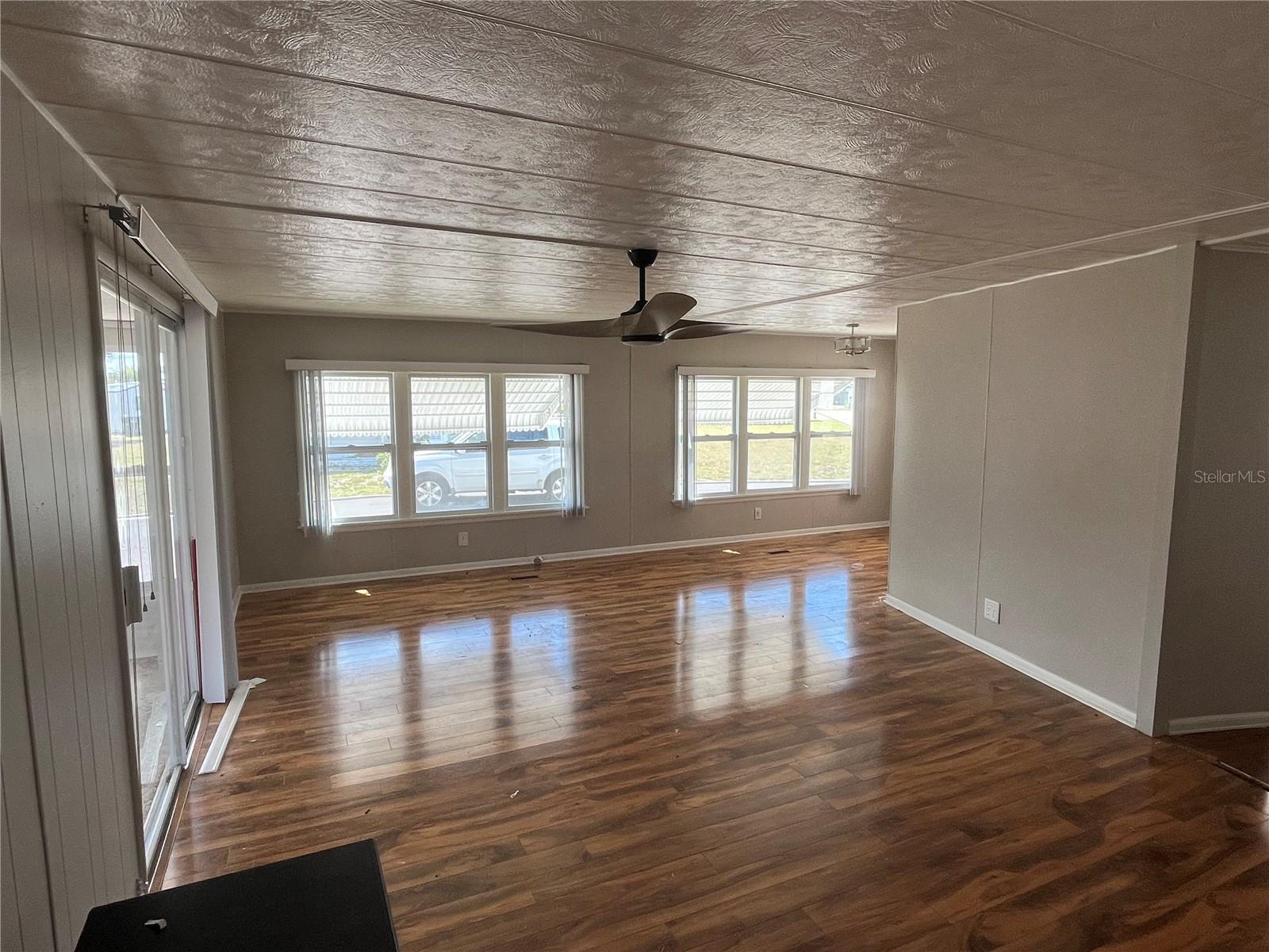 633 COMO DR, VENICE, FL — photo 8