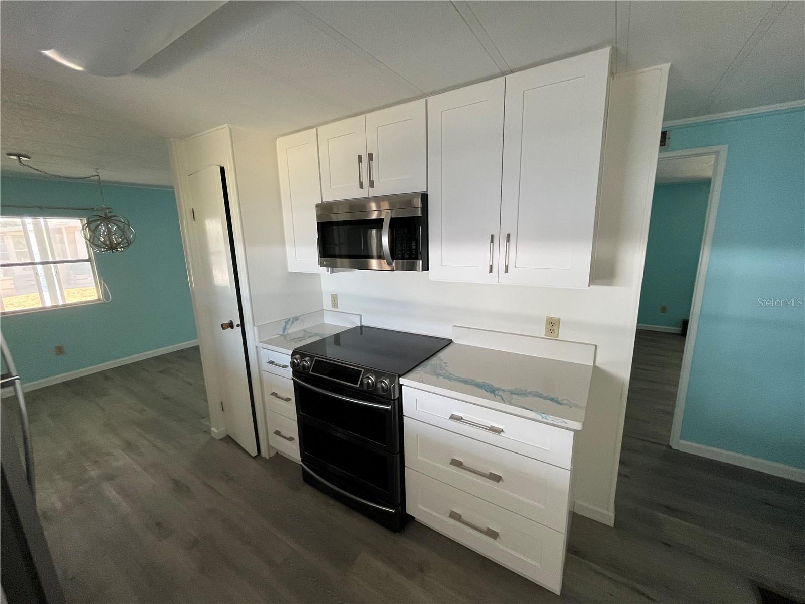 891 GRADO DR, VENICE, FL — photo 7