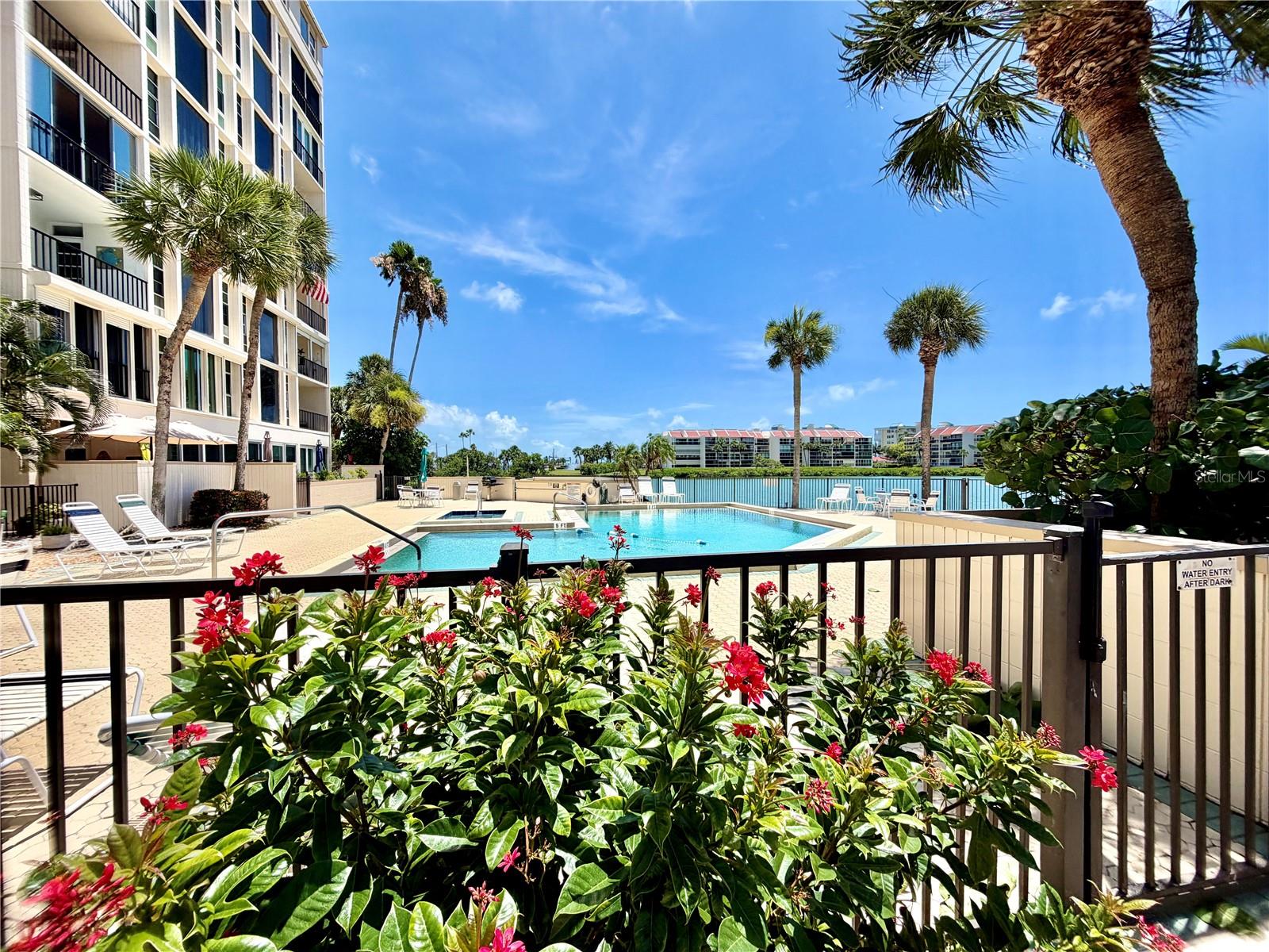 7400 SUN ISLAND DR S #111, SOUTH PASADENA, FL