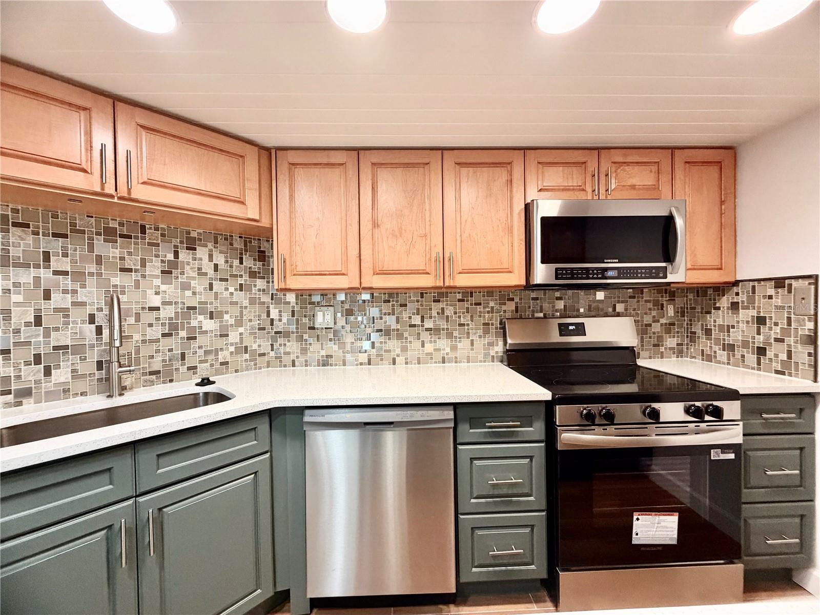 7400 SUN ISLAND DR S #111, SOUTH PASADENA, FL — photo 4