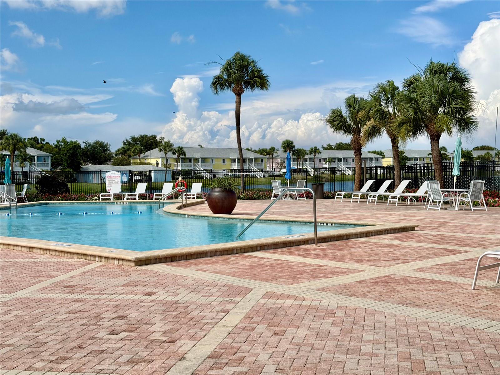 3751 POMPANO DR SE #3751, ST PETERSBURG, FL — photo 16