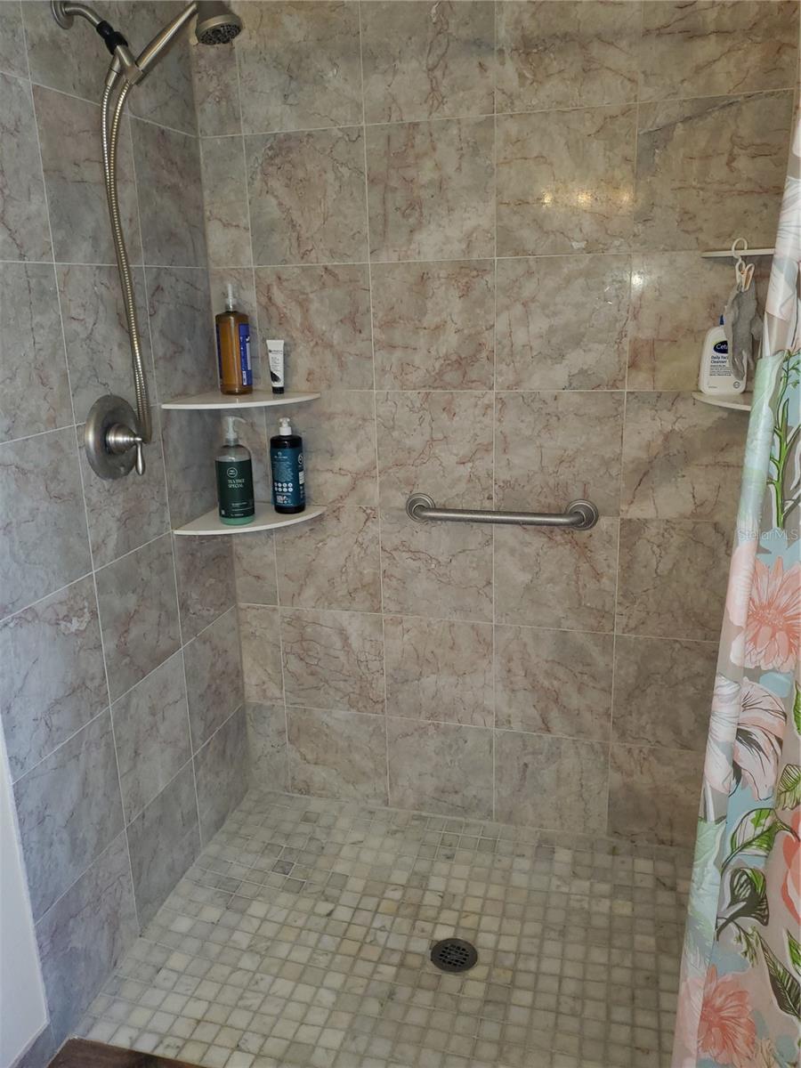 100 WATER OAK WAY, OLDSMAR, FL — photo 25