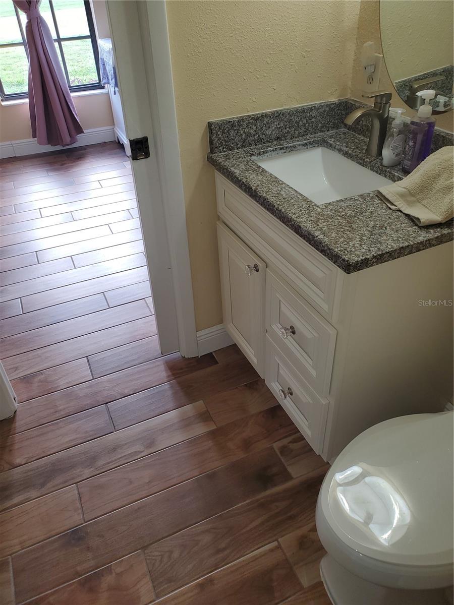 100 WATER OAK WAY, OLDSMAR, FL — photo 35