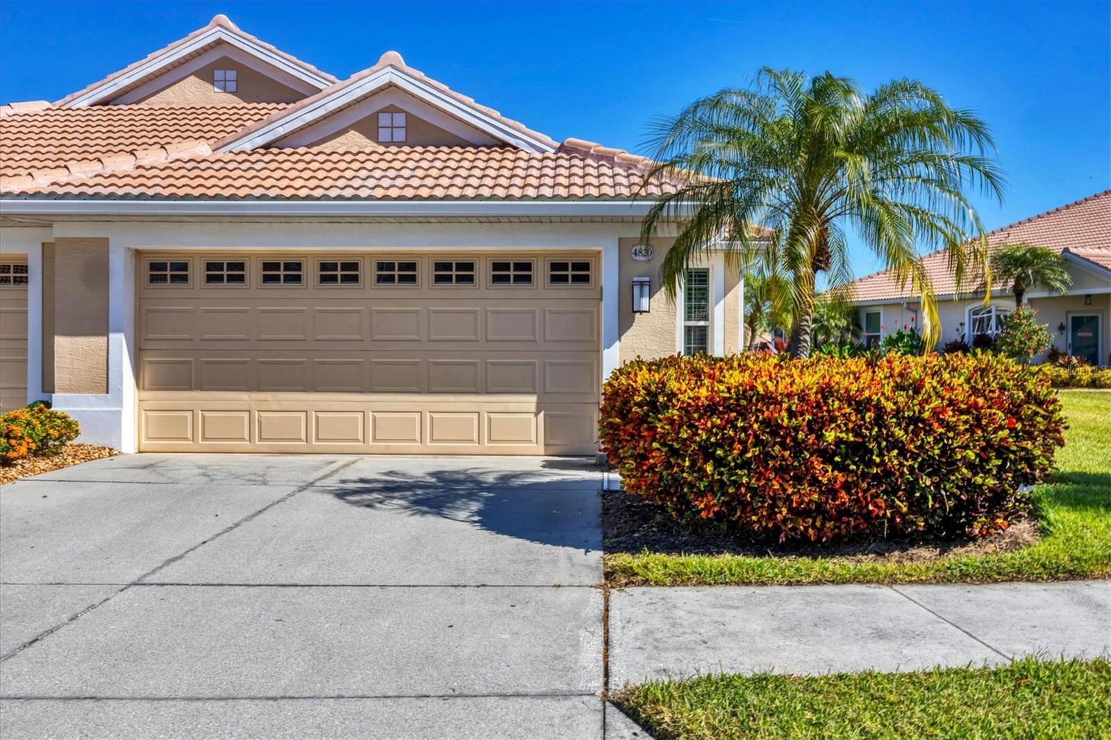 4820 WHISPERING OAKS DR, NORTH PORT, FL