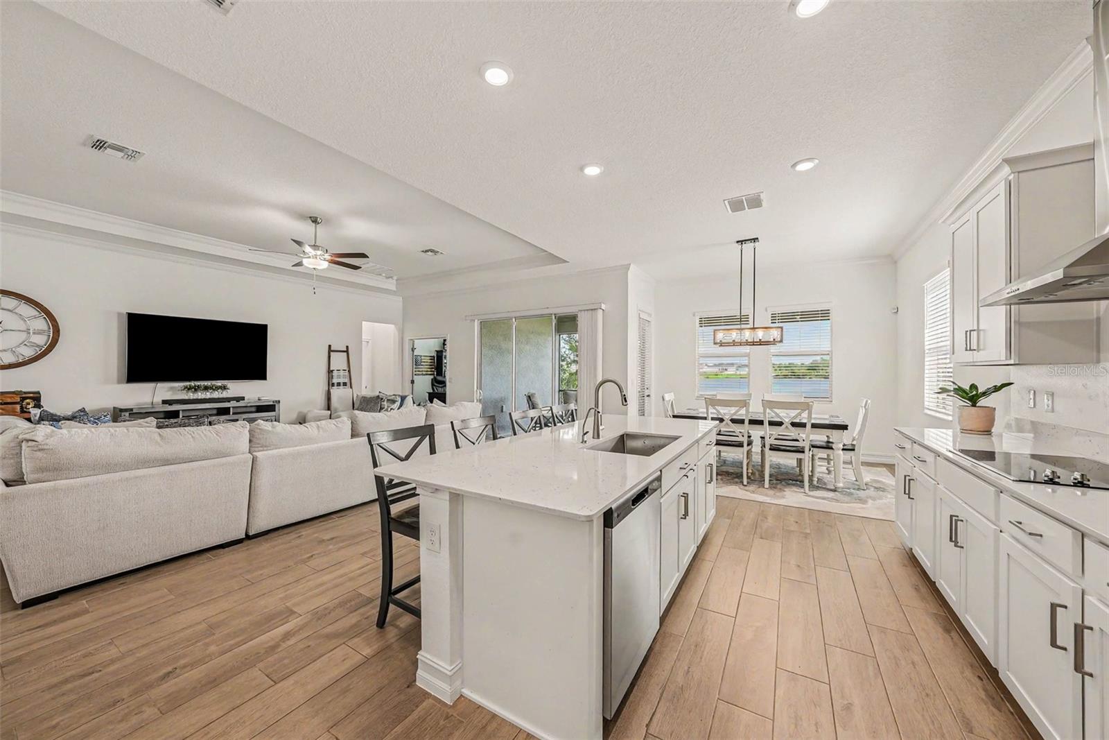 12840 BERGSTORM BAY DR, RIVERVIEW, FL — photo 8