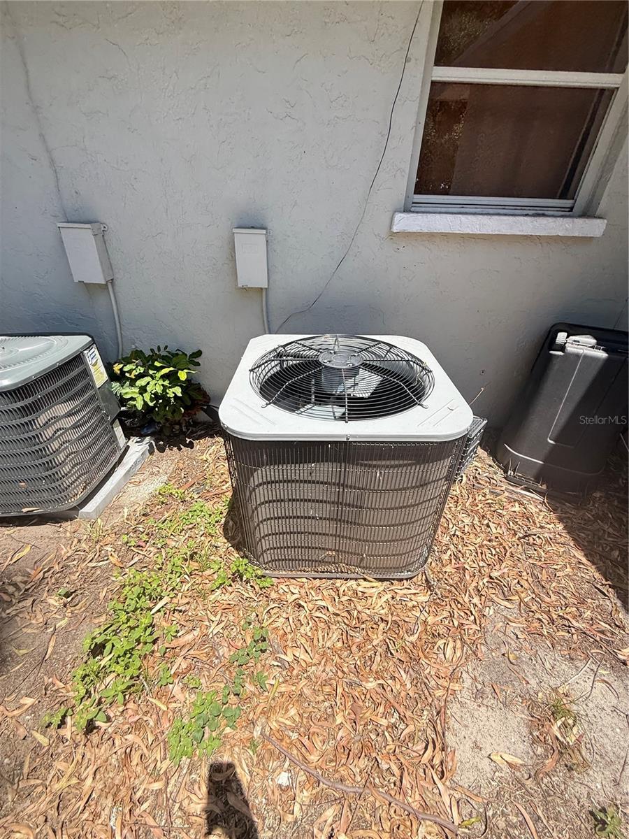 4212 9TH ST E, BRADENTON, FL — photo 9