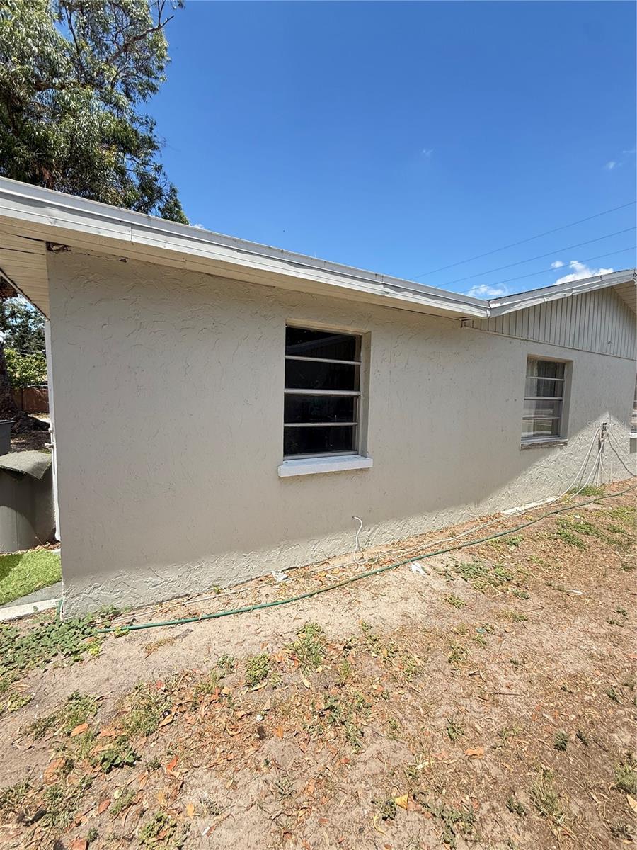 4212 9TH ST E, BRADENTON, FL — photo 11