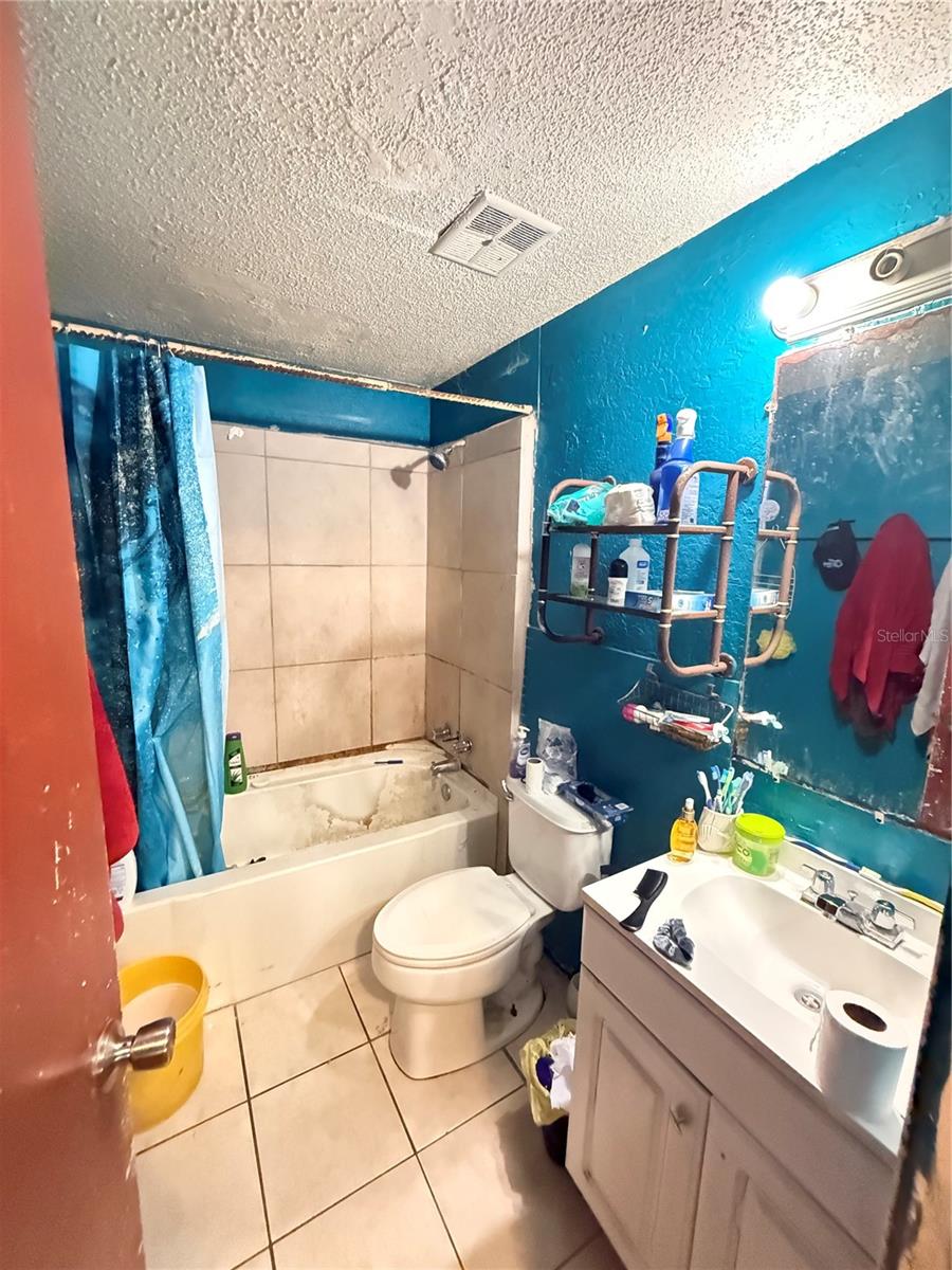 4212 9TH ST E, BRADENTON, FL — photo 26