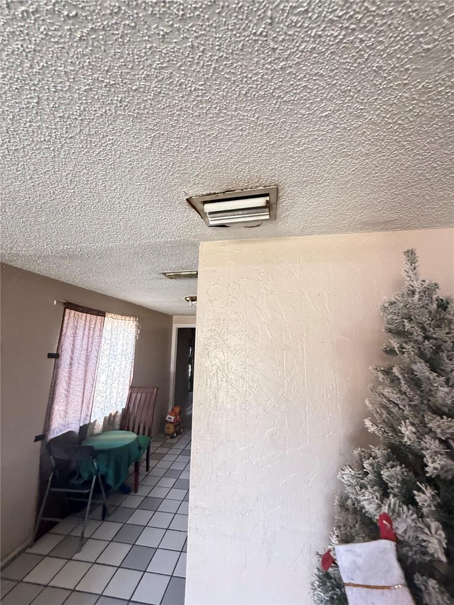 4212 9TH ST E, BRADENTON, FL — photo 44