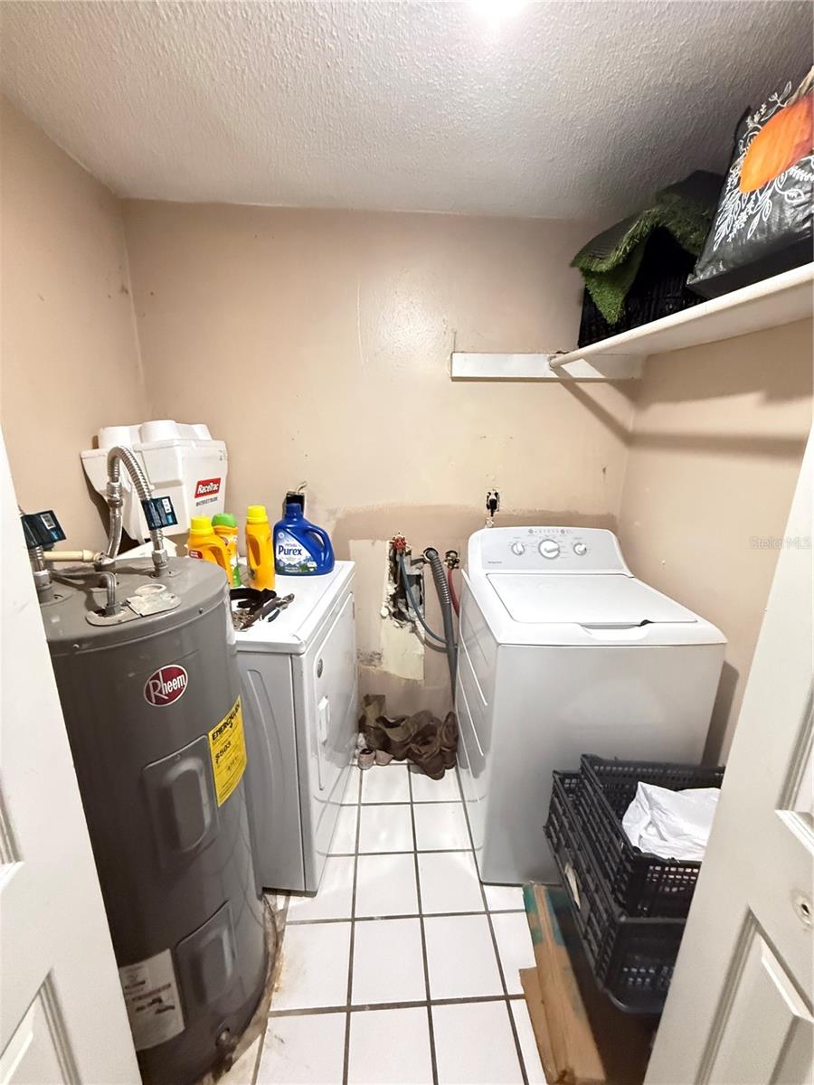 4212 9TH ST E, BRADENTON, FL — photo 49