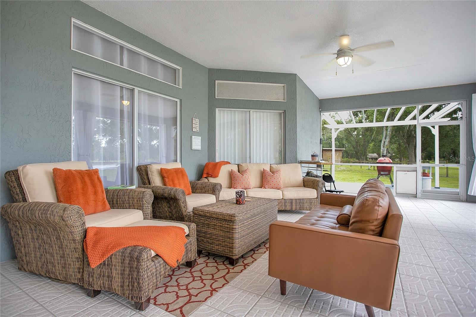 19616 LIVINGSTON AVE, LUTZ, FL — photo 9
