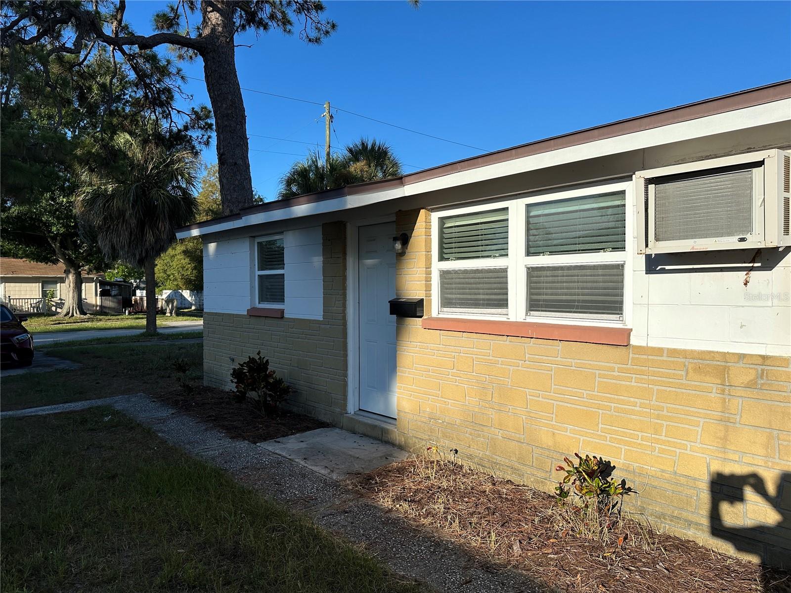 351 50TH AVE N, ST PETERSBURG, FL — photo 2