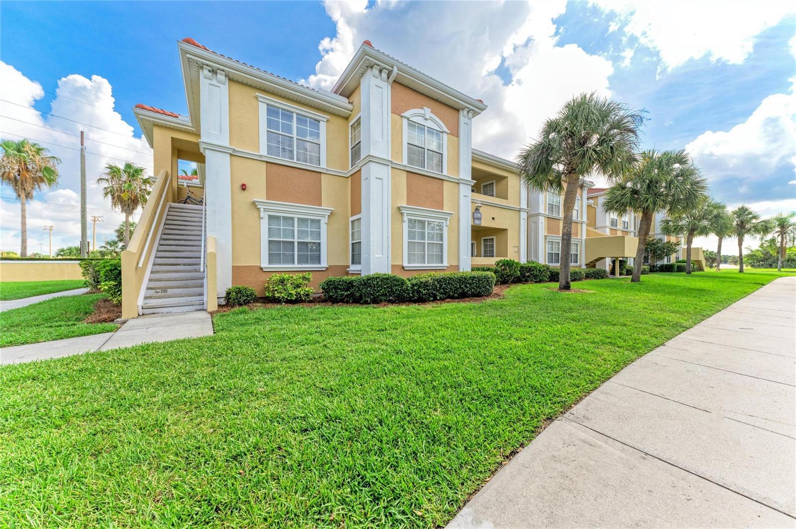 1195 VILLAGIO CIR #101, SARASOTA, FL