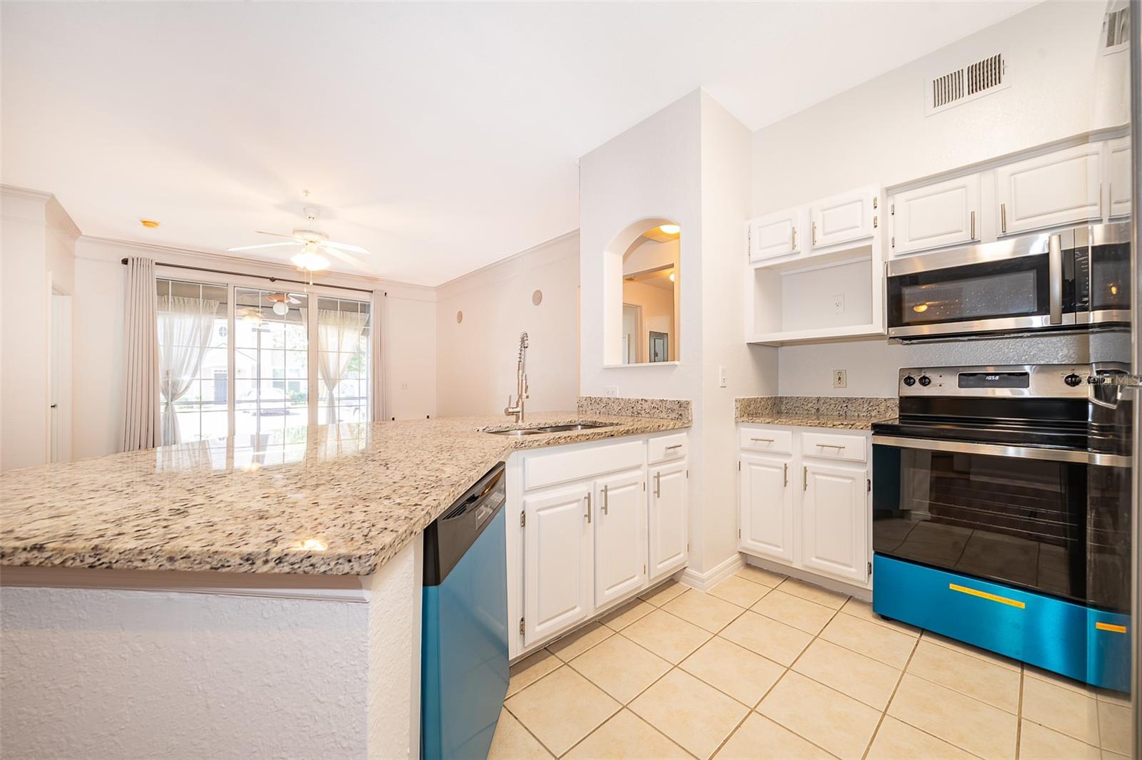 6663 QUEENS BOROUGH AVE #101, ORLANDO, FL — photo 10